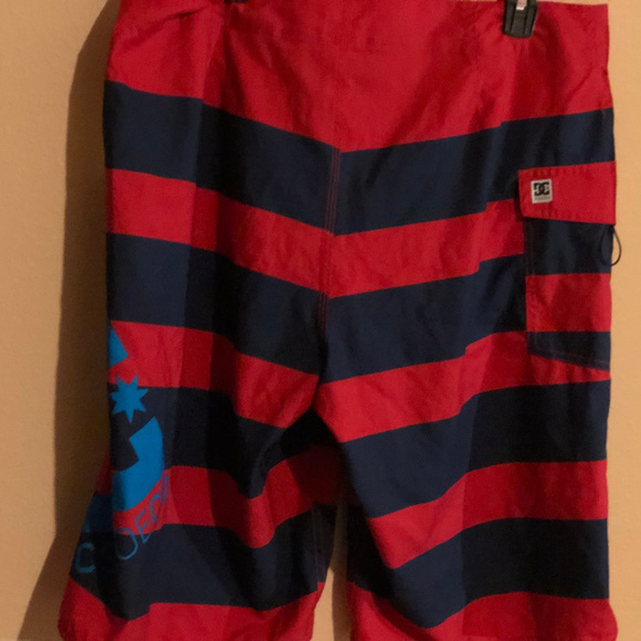 D&G Men's Re/Blue Swim Trunks Shorts  Size 38(new) - Picture 3 of 8